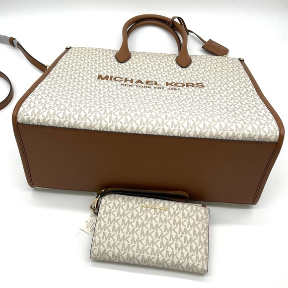 Michael Kors Large Mirella Tote Bag & Double Zip Wallet Wristlet - Picture 5 of 11